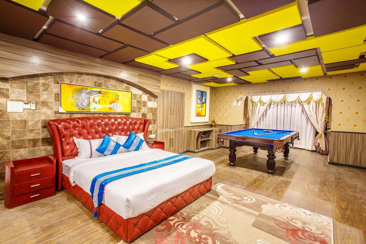 Royal Empire Boutique Hotel Kathmandu Exterior foto